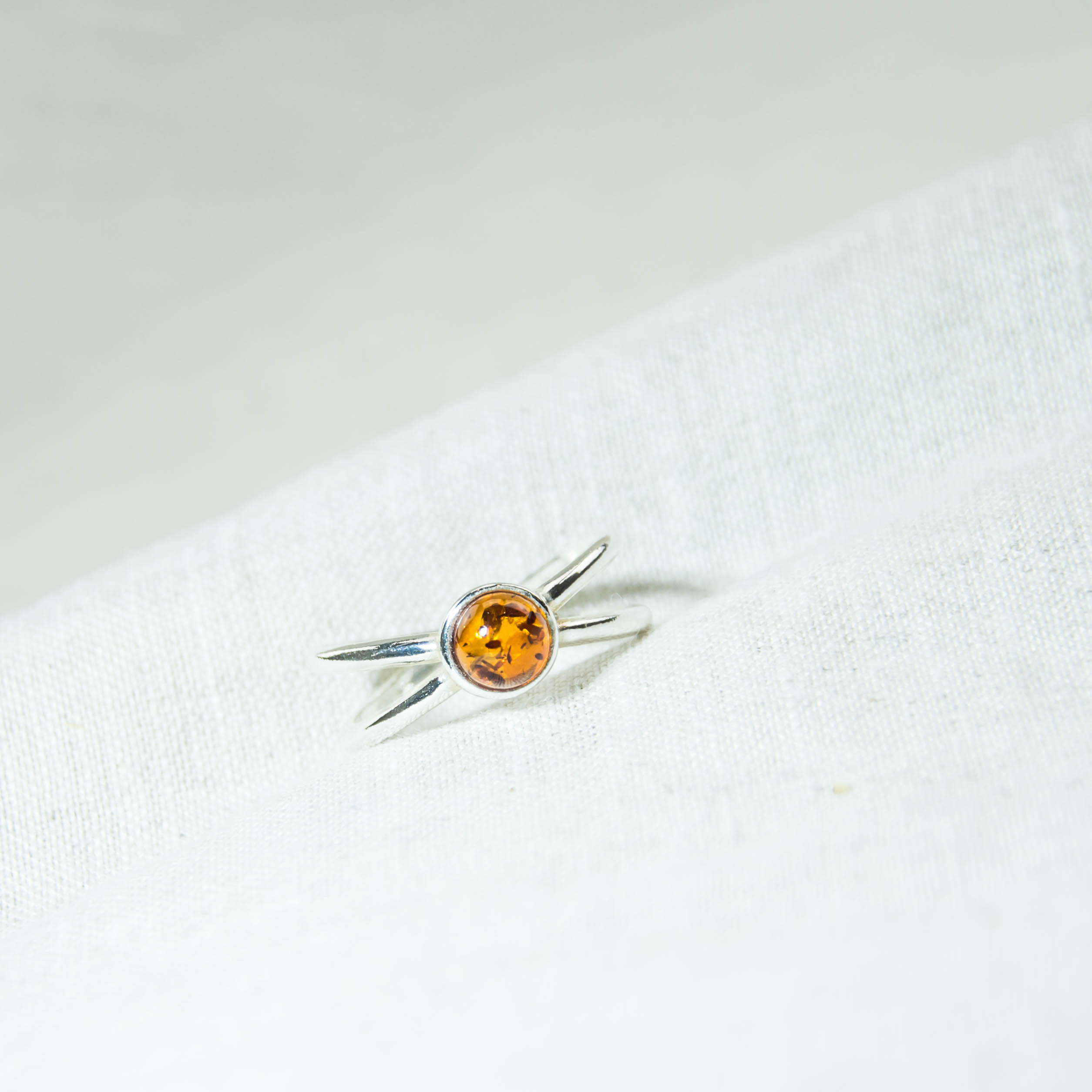 Ασημένιο δαχτυλίδι με κεχριμπάρι κεχριμπάρι, δαχτυλίδι με κεχριμπάρι